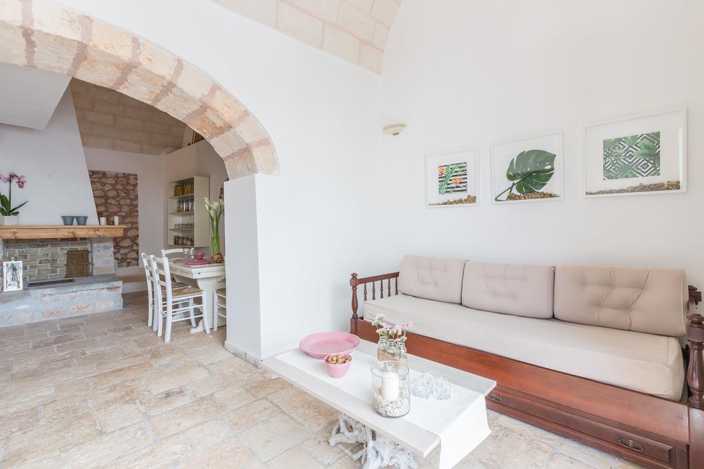 La Corte Della Masseria Сан-Вито-деи- Норманни Экстерьер фото