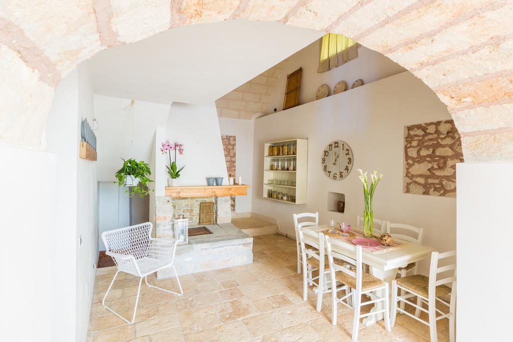La Corte Della Masseria Сан-Вито-деи- Норманни Экстерьер фото