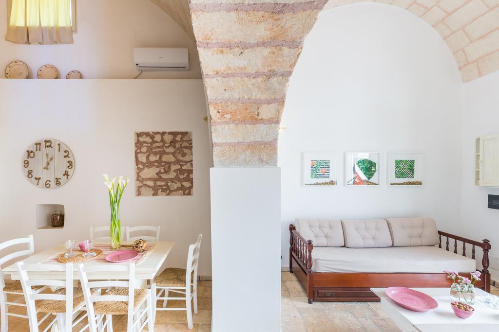 La Corte Della Masseria Сан-Вито-деи- Норманни Экстерьер фото